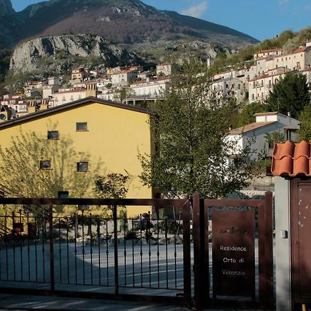 Ferienwohnung 4Flats In Orto Di Venanzio Barrea Exterior foto